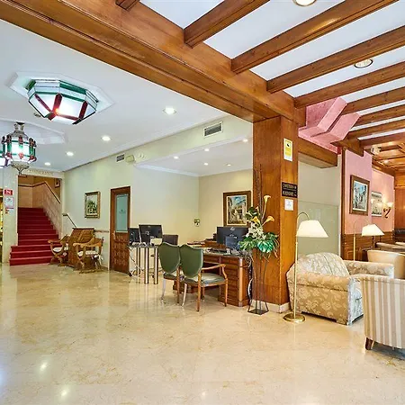 ホテル Crisol Guadalupe