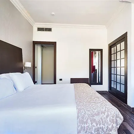 Szálloda Crisol Guadalupe 3*